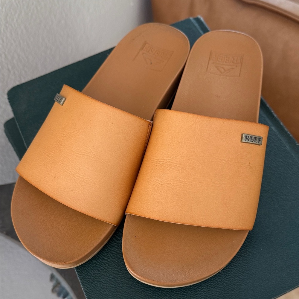 Reef Light Brown Slide Sandals